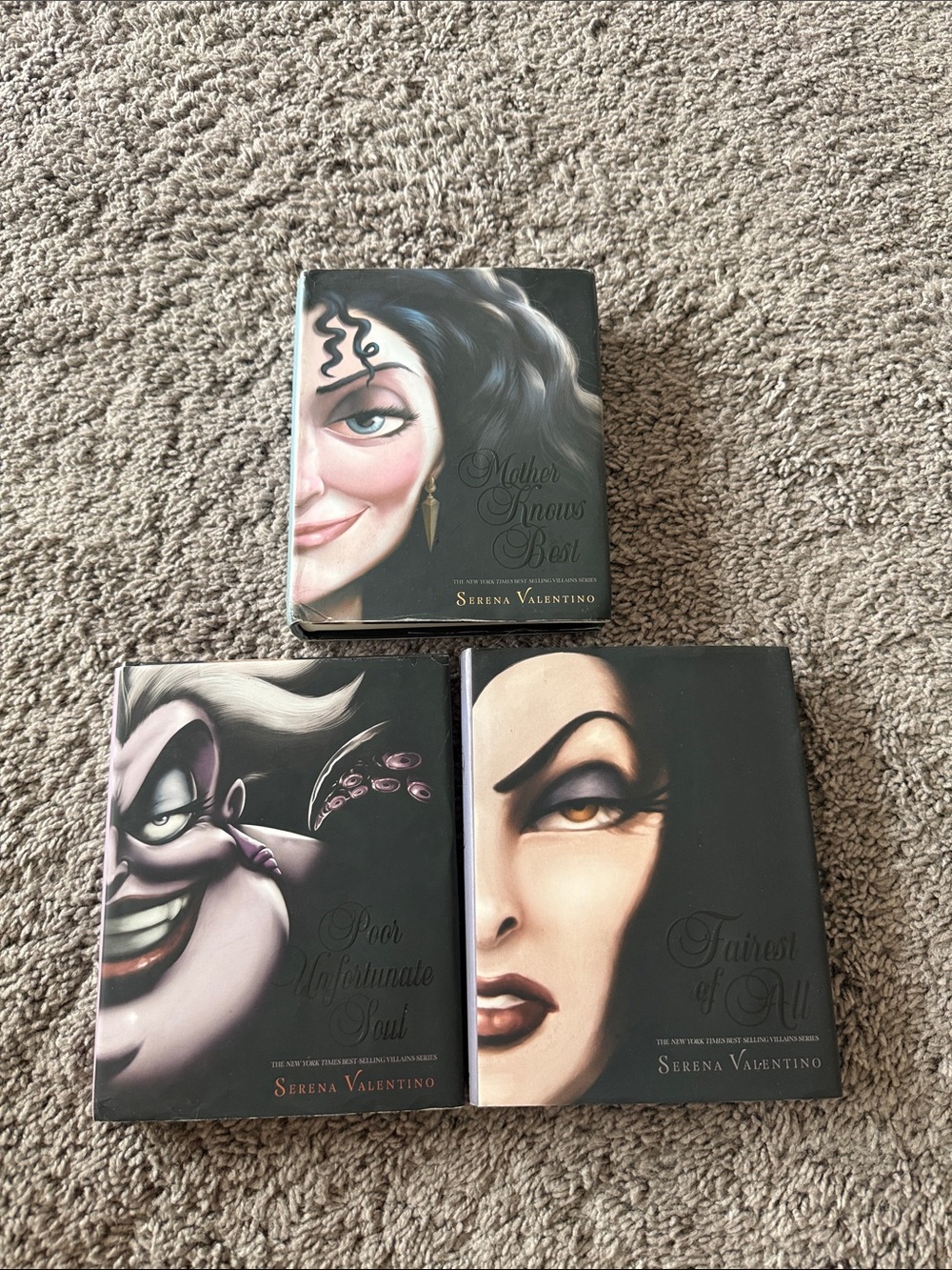 VILLAINS Serena Valentino DISNEY HARDCOVER BOOK SET NEW